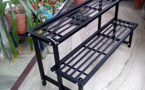 metal pot stand