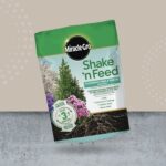 Miracle-Gro Shake’ N Feed Flowering Trees and Shrubs Continuous Release Plant Food